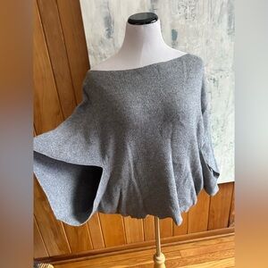 CERRETELLI WOMAN'S WOOL & CASHMERE SWEATER Poncho-Like Sweater
1 Size Made Italy